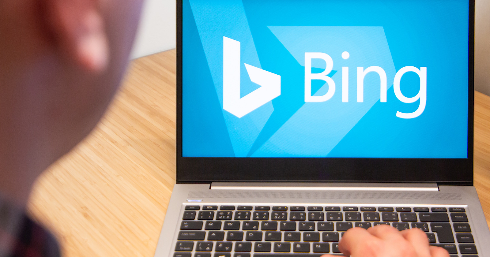 Bing lance la correction orthographique à grande échelle dans le monde entier