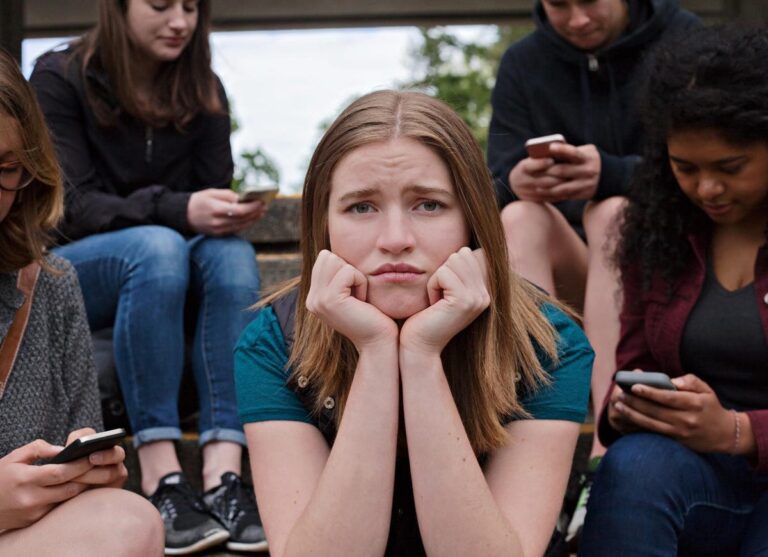 Les médias sociaux continuent d’affecter la santé des étudiants