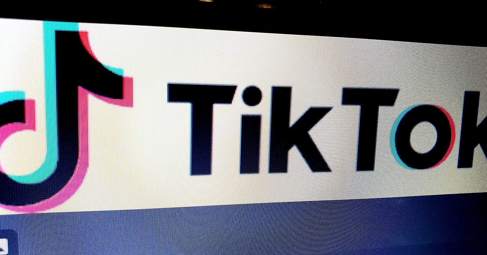 Une étude montre que 2 à 5 TikToks hebdomadaires génèrent la plus forte augmentation de vues